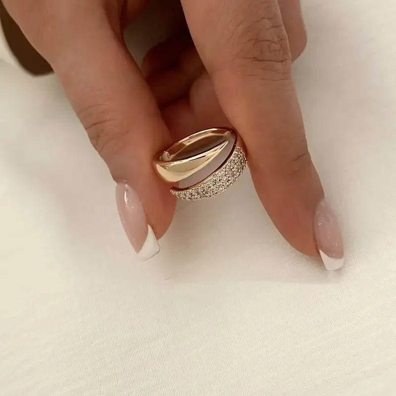 Elegant Gold Ring | Strength, hope and solidarity
