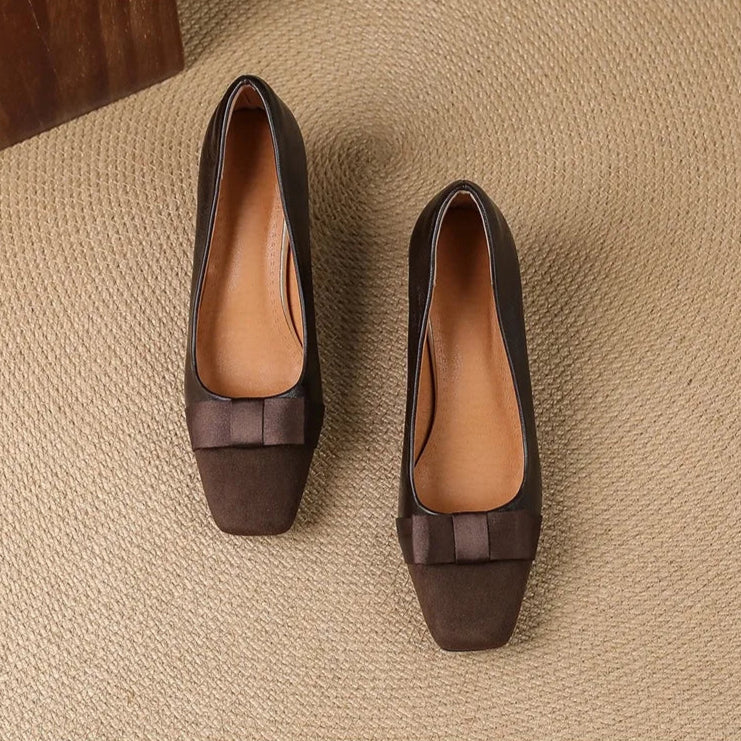 Mina™ Classic Elegant Pumps